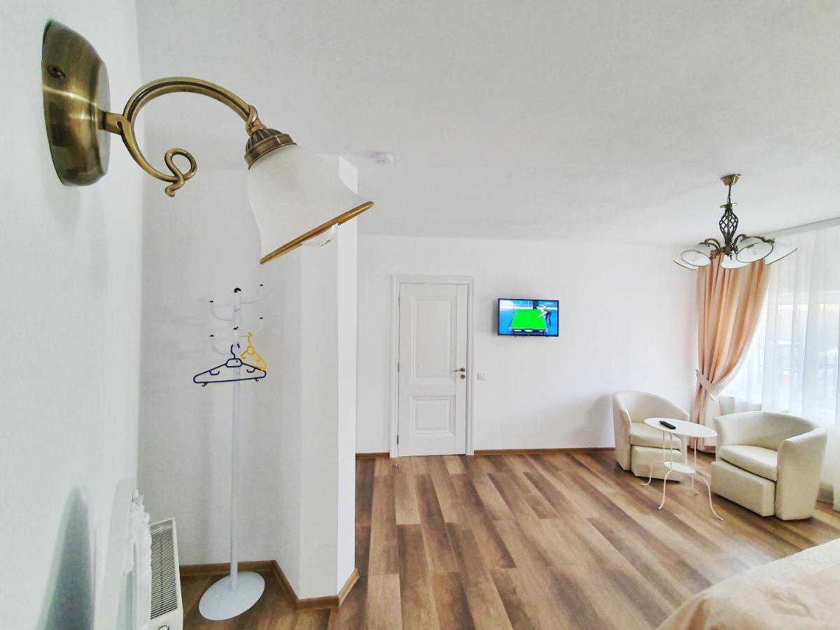 Tourist B&C Hotel Curtea de Argeş Eksteriør billede
